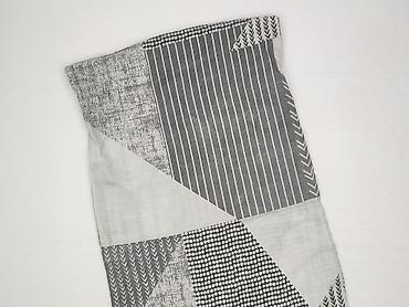 madonna poznań: Chusta/apaszka unisex w odcieniach szarości i bieli, w patchworkowy — 1