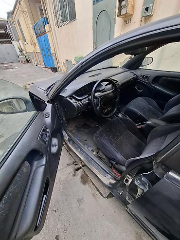 su motosikleti: Chrysler Neon: 2 l | 1997 il 203785 km Sedan — 8