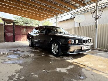 е класс 211: BMW 5 series: 1988 г., 2.8 л, Механика, Бензин, Седан