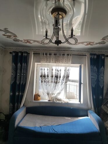 меняю частный дом на квартиру: Үй, 5 кв. м, 5 бөлмө, Эски ремонт