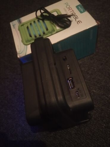 Dinamiklər və kolonkalar: Yeni Kolonka, Növ - Portativ, rəng - Qara — 2