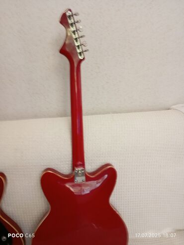 Elektro gitaralar: Elektron gitara, 6 sim, İşlənmiş, Ünvandan götürmə — 14