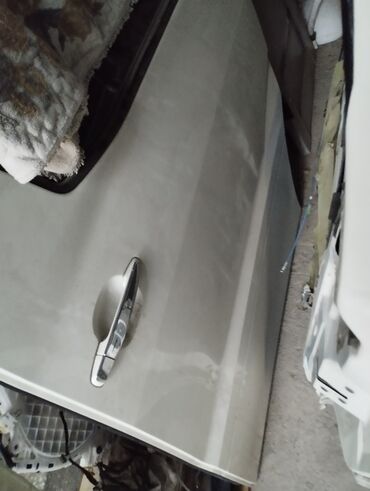 120 прадо: Задняя правая дверь Toyota Б/у, цвет - Белый,Оригинал