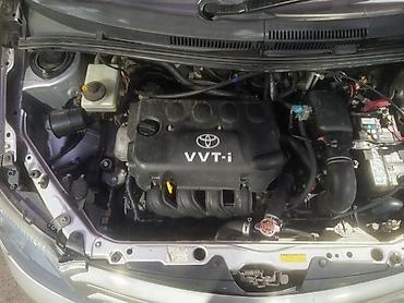 дайхатсу рокки: Toyota Ist: 2002 г., 1.3 л, Автомат, Бензин, Хэтчбэк — 9