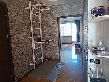 ev satilir tecili: 3 otaqlı mənzil 134 m² təcili satılır. ətraflı məlumat üçün əlaqə — 2