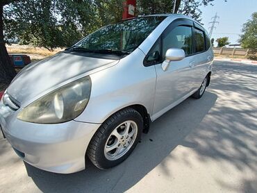 срочно продать машину: Honda Fit: 2002 г., 1.3 л, Вариатор, Бензин, Хэтчбэк