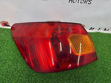 01: Задний левый стоп-сигнал Toyota 2003 г., Б/у, Оригинал, Япония — 5