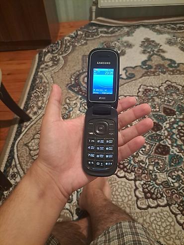 camera 2500: Samsung E1252, < 2 GB Memory Capacity, rəng - Qara, İki sim kartlı — 1