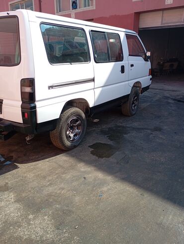 Microcar: Microcar : 2.5 l | Van/Minivan — 2