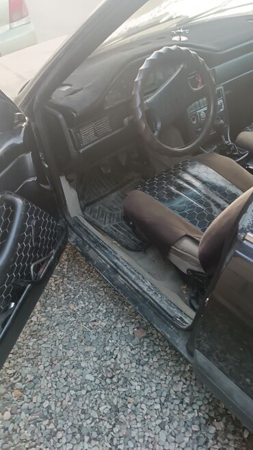 Audi: Audi 100: 1987 г. — 9