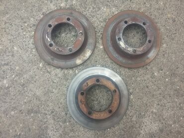 Auto delovi: Diskovi kocnica Lada Niva. Polovno, ocuvano, skinute sa rastavljenih — 9