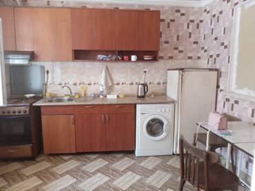 bakıxanovda satılan evlər: Баку, Поселок Сабунчи, 1 комната, Вторичка, м. Кероглу, 42 м²