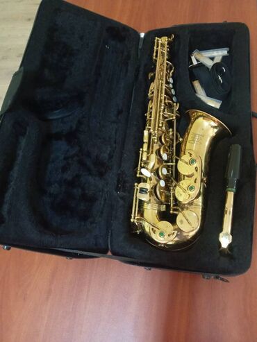 японский золотой саксофон и гитара: Alet tecili satilir qardas