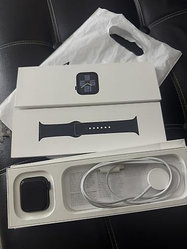 жпс часы для детей: Apple Watch SE 2 (серия по визуалу: квадратный корпус с закругленными — 1