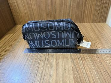 Şəxsi əşyalar: Kompakt kosmetik/aksesuar çantası - Həm qadın, həm də kişilərə — 1