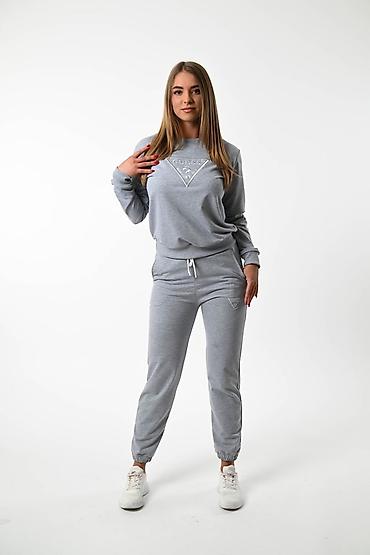 Gornji i donji deo: Duks i donji deo trenerke – komplet, tamno braon - Brend: Guess — 9