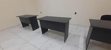 Düz masa, Stulsuz, Polkasız, Siyirməsiz, Rusiya, Sadə laminat