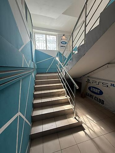 Продажа коммерческой недвижимости: Продажа магазинов В жилом доме, 66 м², Косметический ремонт, Отдельный вход, Цокольный этаж этаж — 4