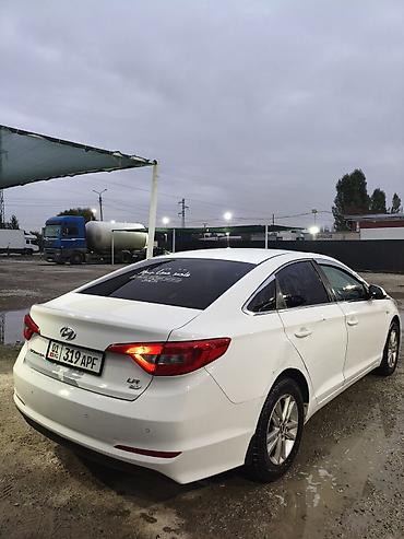Продажа авто: Hyundai Sonata: 2017 г., 2 л, Автомат, Газ, Седан — 4
