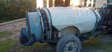 Çiləyicilər: Traktorla qoşulan bağ bağlayan (hava ilə üfürməli) çiləyici - — 7