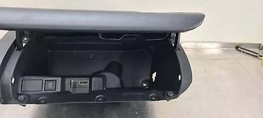 presa za nitne: KASETA ZA VOLKSWAGEN POLO - 6R1857097 | Kaseta za odlaganje Polo 6R — 1