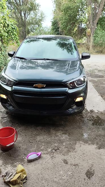 Chevrolet Aveo: 2017 г., 0.1 л, Вариатор, Бензин, Хэтчбэк