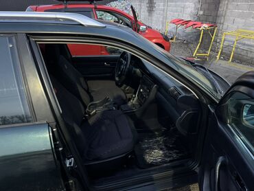 Audi: Audi 100: 1994 г., 2.6 л, Механика, Бензин, Универсал at lalafo.kg — 10 Audi: Audi 100: 1994 г., 2.6 л, Механика, Бензин, Универсал — 10