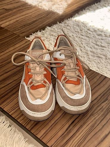 roshe run: Кроссовки с массивной подошвой и современным силуэтом, подходит для — 2