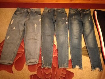 Qadın şalvarları: 38 razmer walvarlarlar. Biri 5manat — 3