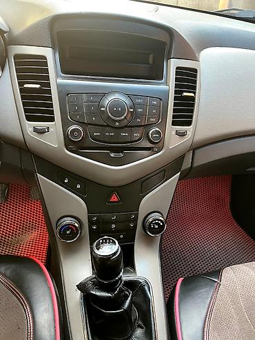 Chevrolet: Chevrolet Cruze: 2012 г., 1.6 л, Механика, Бензин, Седан — 4