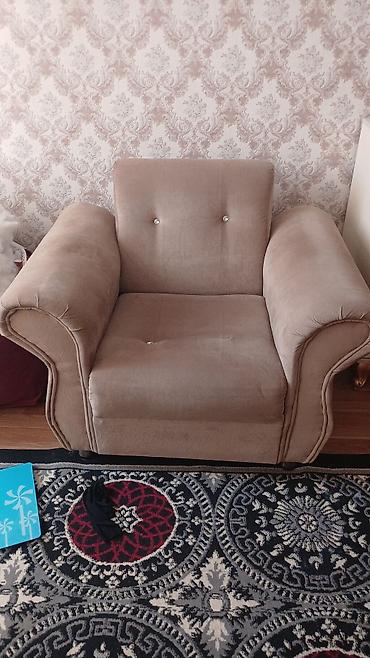 işlənmiş divanlar: Salam divan kreslo satilir prablemi yokdu selikeli isdenib sadece — 2