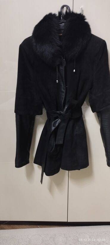 xez deri geyimleri: Женская куртка L (EU 40), цвет - Черный