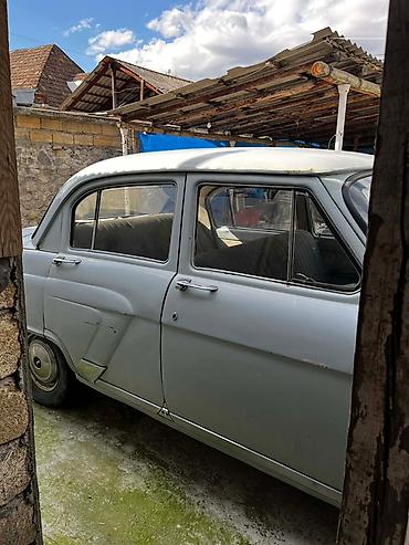 ГАЗ: GAZ-21 Volqa, klassik sovet sedanı Xüsusiyyətlər: - Korpus: 4 qapılı — 6