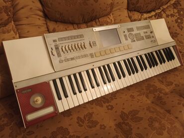 korg sintizator: Sintezator, Korg