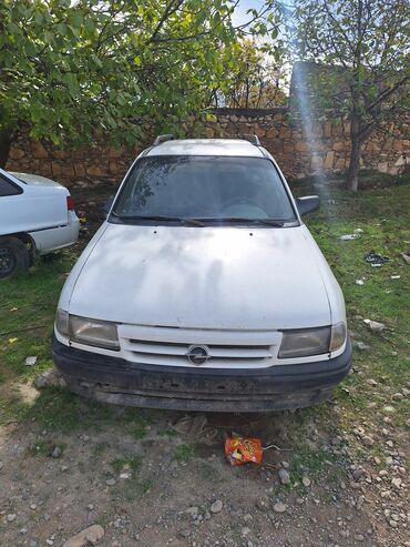 опель зафира а: Opel Astra: 1.7 l | 1996 il 200 km Universal