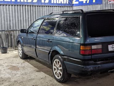 Volkswagen: Volkswagen Passat: 1989 г., 1.8 л, Механика, Бензин, Универсал