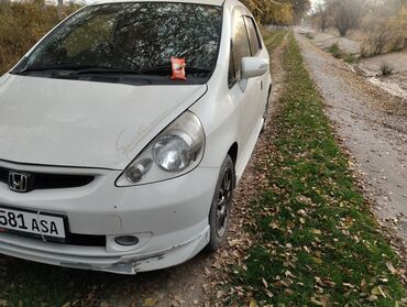 голф 3 1 8: Honda Fit: 2003 г., 1.3 л, Вариатор, Бензин, Седан