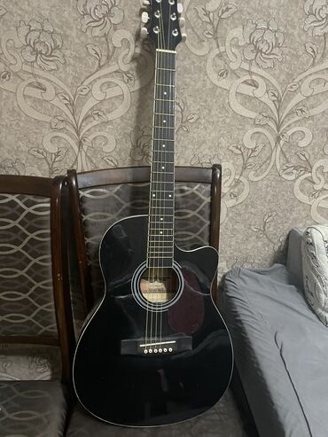 гитара yamaha f600: Срочно продаю гитару