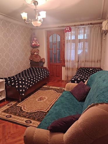 gence emlak ev: Nəriman Nərimanovda, Həsən Əliyev küçəsində 5 mərtəbəli evin 2-ci — 5
