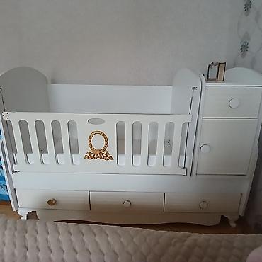 teze mebel: Oğlan və qız üçün, İşlənmiş, Dördbucaq, Beşik, Dəst ilə, Matras ilə, Yellənmə mexanizmi ilə — 1