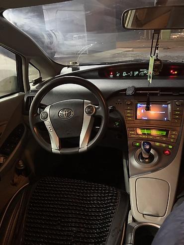 Toyota: Toyota Prius: 2012 г., 1.8 л, Автомат, Гибрид, Хэтчбэк — 9