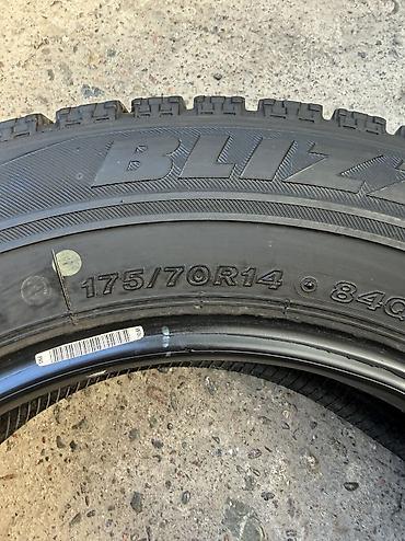 зима 14: Шины 175 / 70 / R 14, Зима, Б/у, 1 шт, Легковые, Япония, Bridgestone — 2