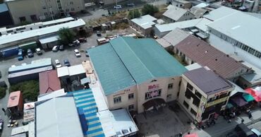 Коммерциялык кыймылсыз мүлктү сатуу: Продаю бизнес центр В городе Нарын 1000кв. Прилегающая територии