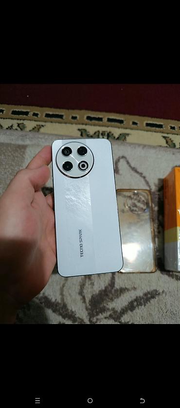 ке джетроник: Tecno Spark 30 Pro, Б/у, 128 ГБ, цвет - Белый — 3