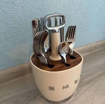 разливное мороженое: Подставка для столовых приборов SMEG Cutlery Caddy - Стильный — 5