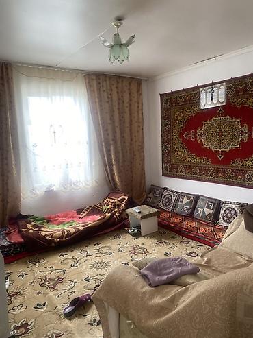 Продажа коттеджей и домов: Дом в городе Чолпон-Ата. Характеристики: - Площадь дома: 70 м² - — 8