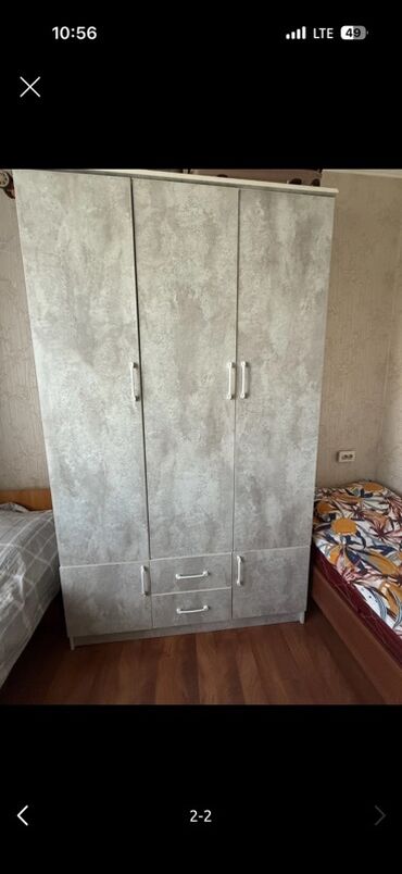 дом квартира продаю: 4 комнаты