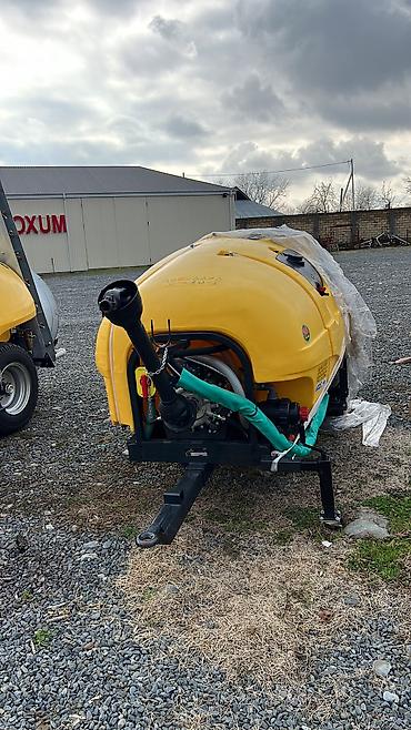 kotanlar traktor: Çiləyici 2 tonluq. Türkiyənin çox keyfiyyətli Öntar firmasıdır. 4 — 3