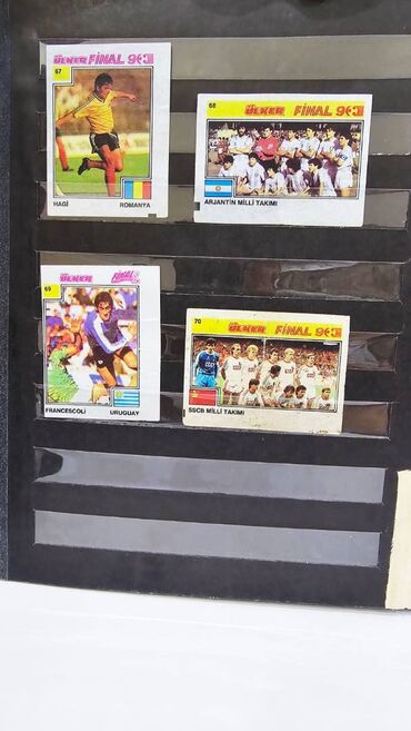 Markalar: 195 ədəd saqqız kağızı+ iri marka kitabı= hamısı birlikdə 100 manat — 16