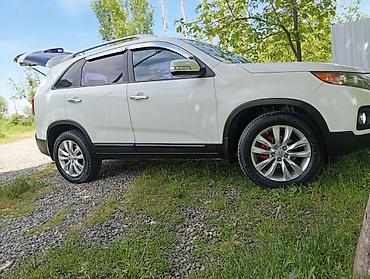 Kia: Kia Sorento: 2 l | 2010 il Krossover — 13